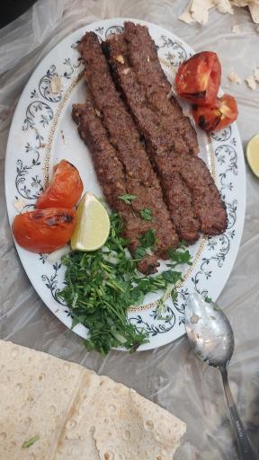 رستوران و غذای آماده حاتم