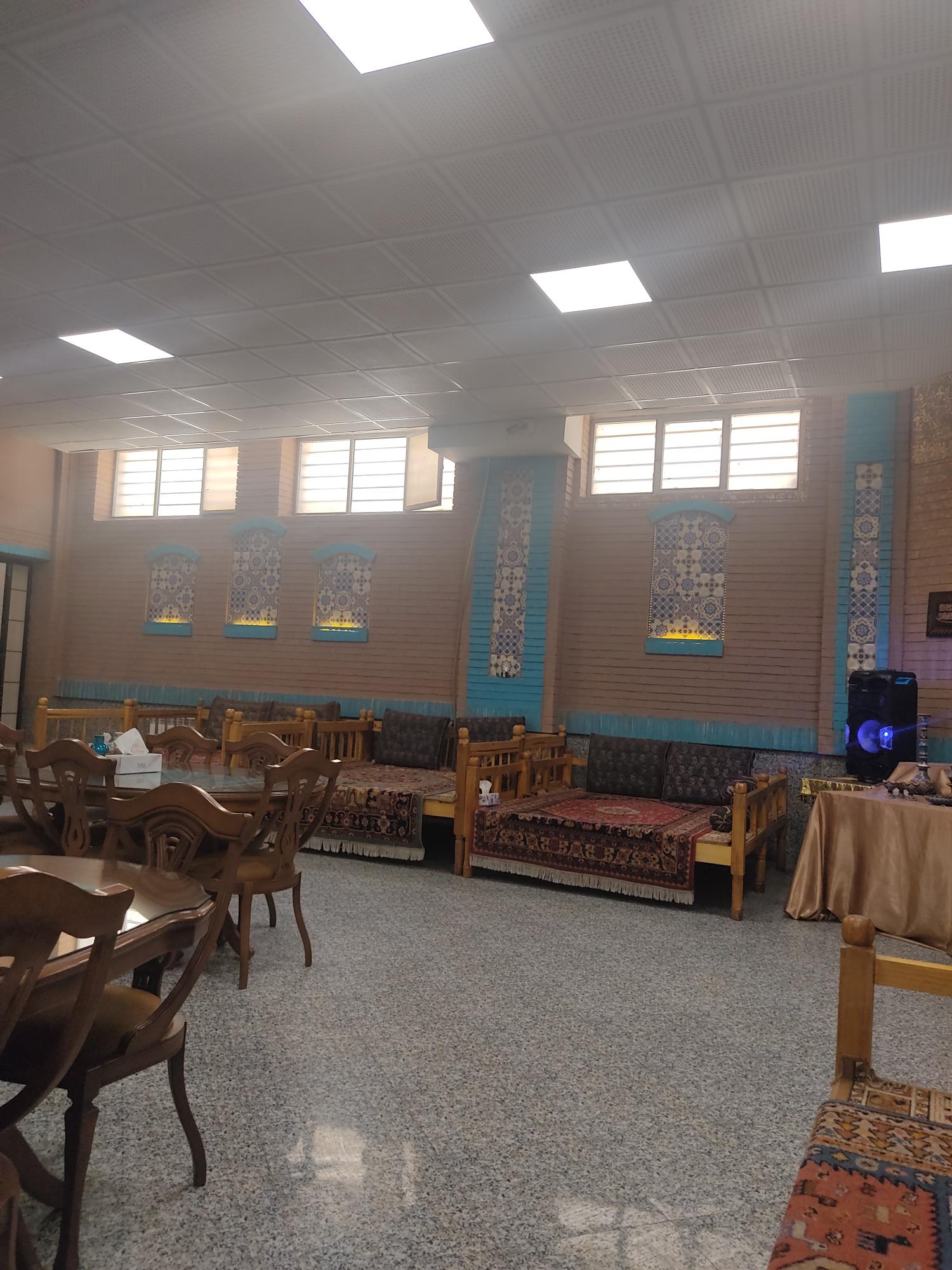 رستوران کاخ