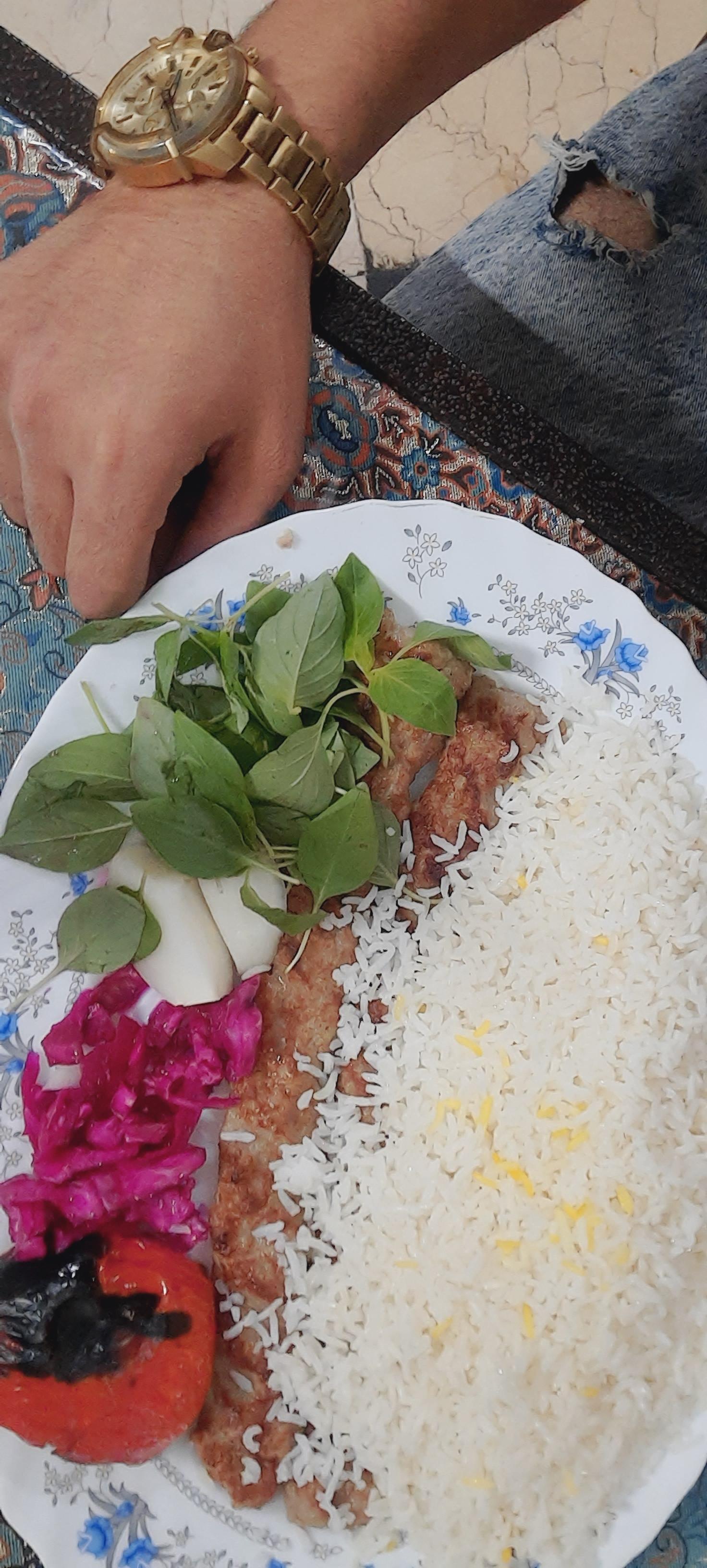 رستوران گردان خوان 7 رنگ