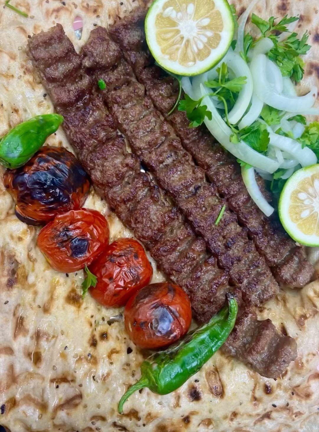 رضا کبابی
