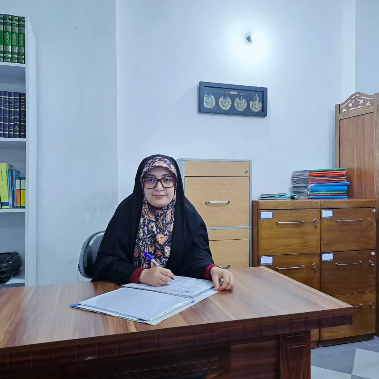 زهرا بهزاد وکیل دادگستری