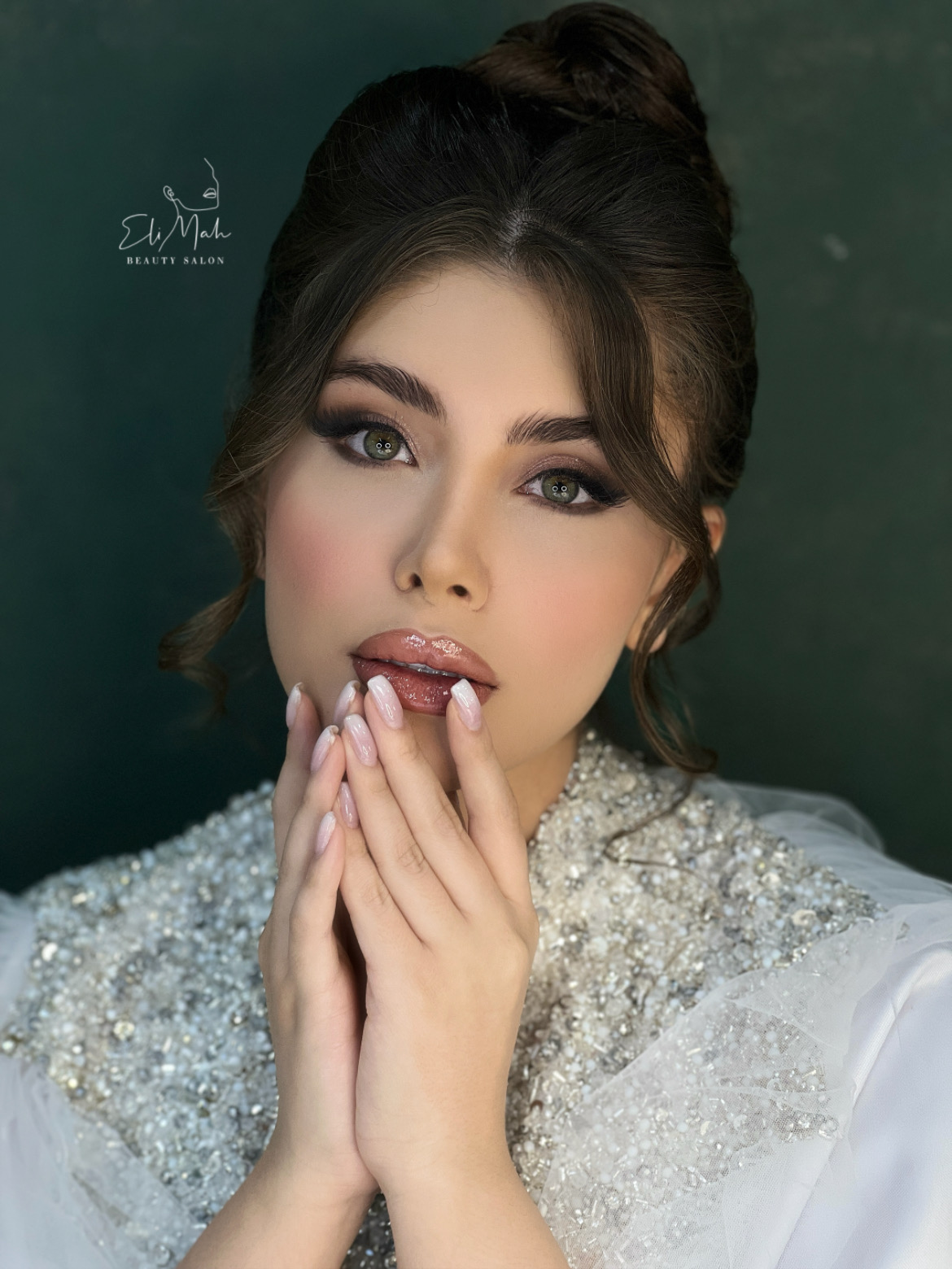 سالن زیبایی الی ماه