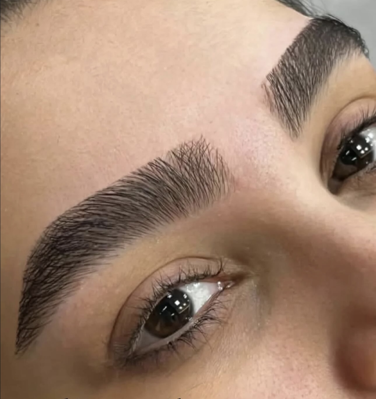 سالن زیبایی شیوا رستمی نیا