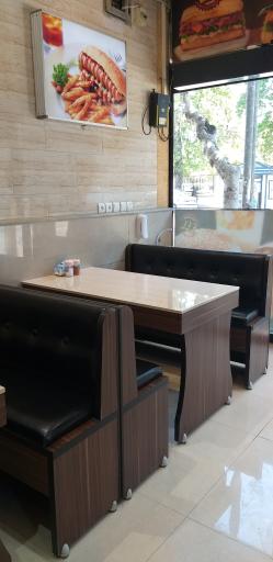 ساندویچی ۴۴۴ سعیدی
