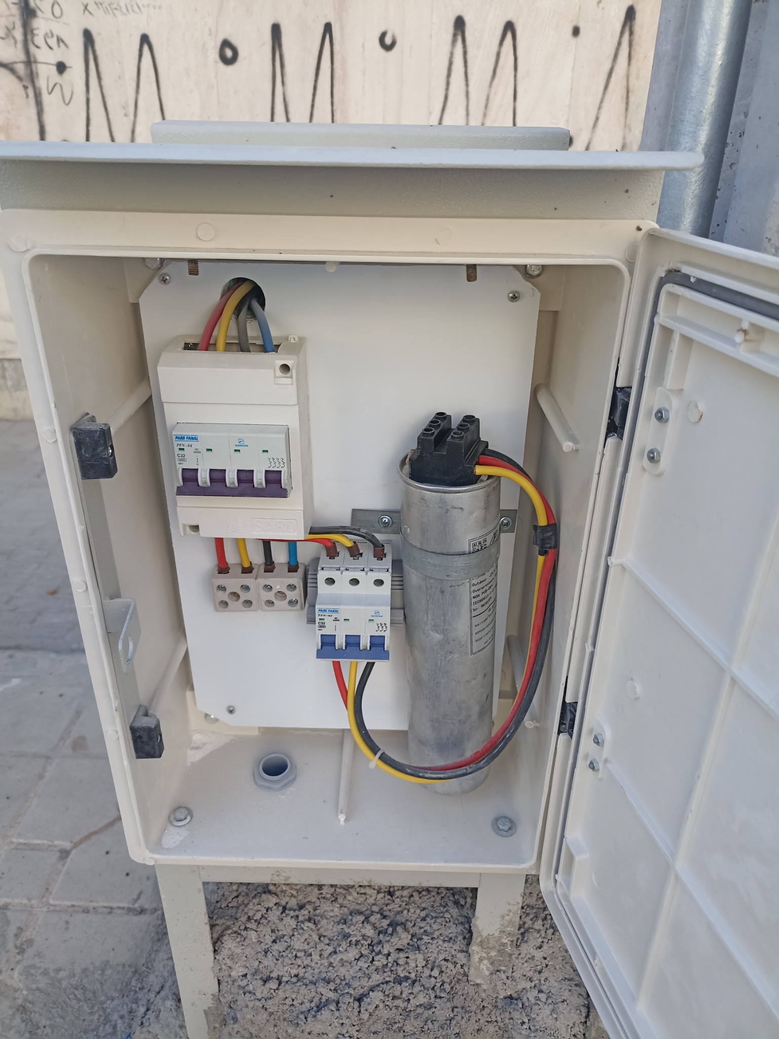 سرویس پکیج و برقکاری