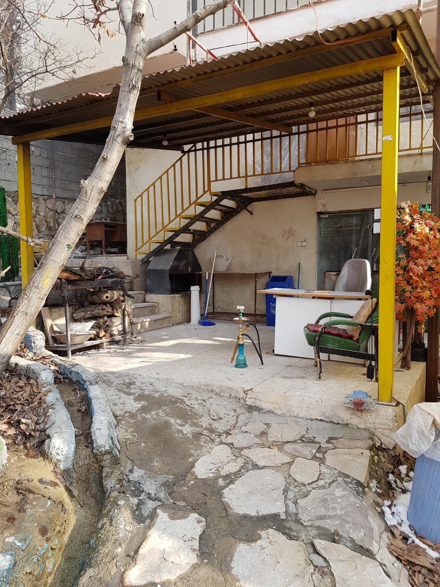 سفره خانه سنتی باغچه طلا