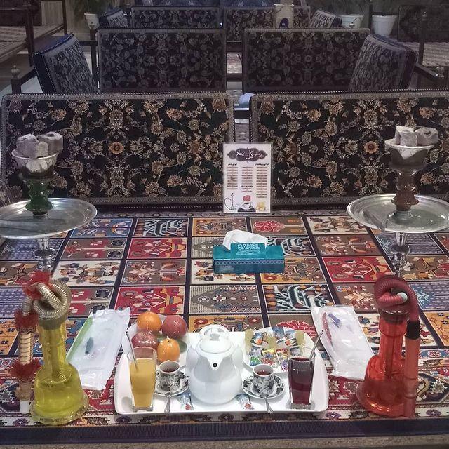 سفره خانه سنتی گل یخ