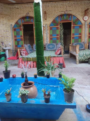 سفره سرای سنتی باغِسّون