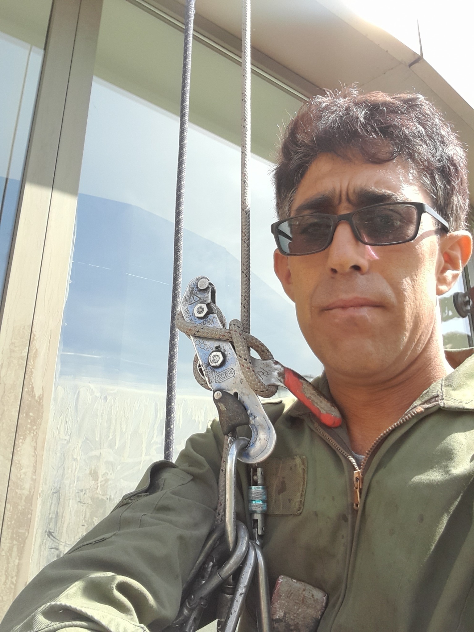 سیمانکاری بدون داربست با تکنیک راپل