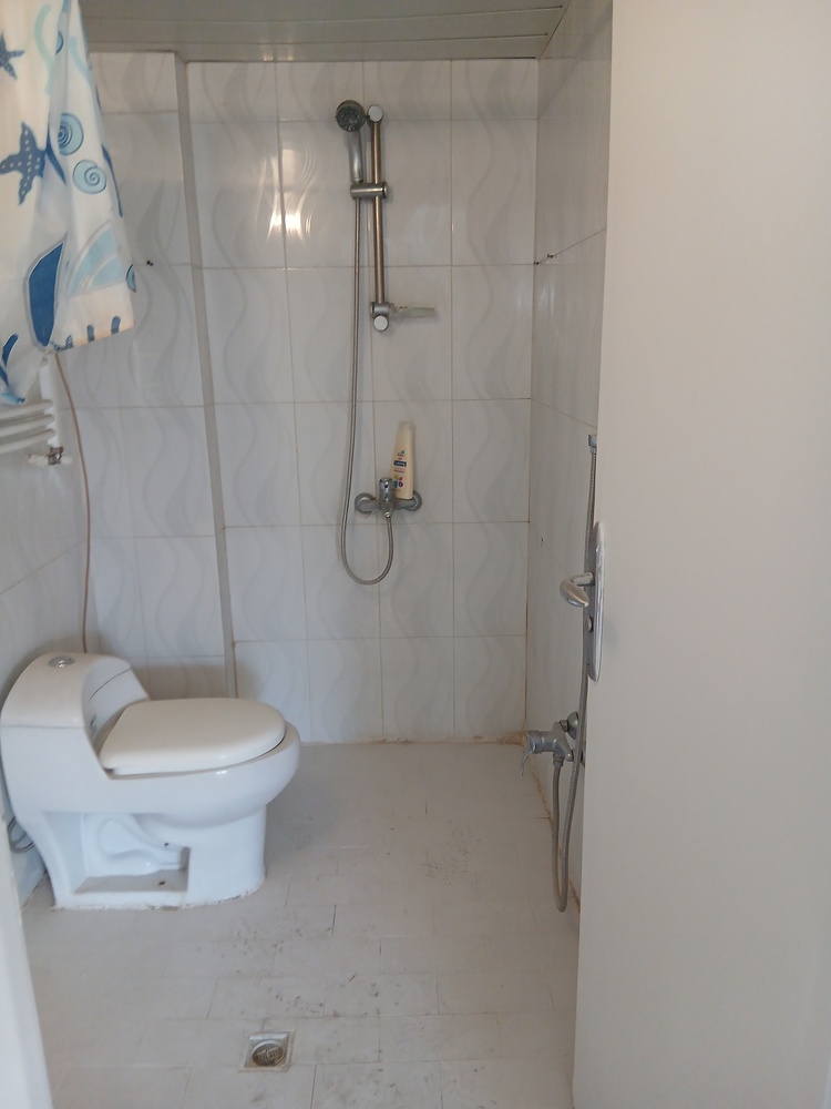 شرکت خدماتی نظافتی تبسم