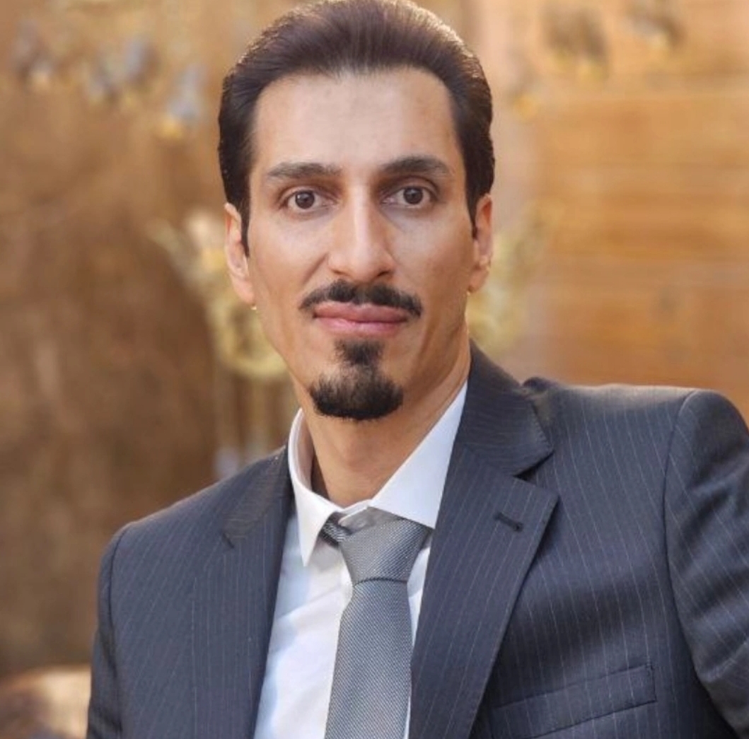 شرکت فنی مهندسی آسانسور رادوین جوان