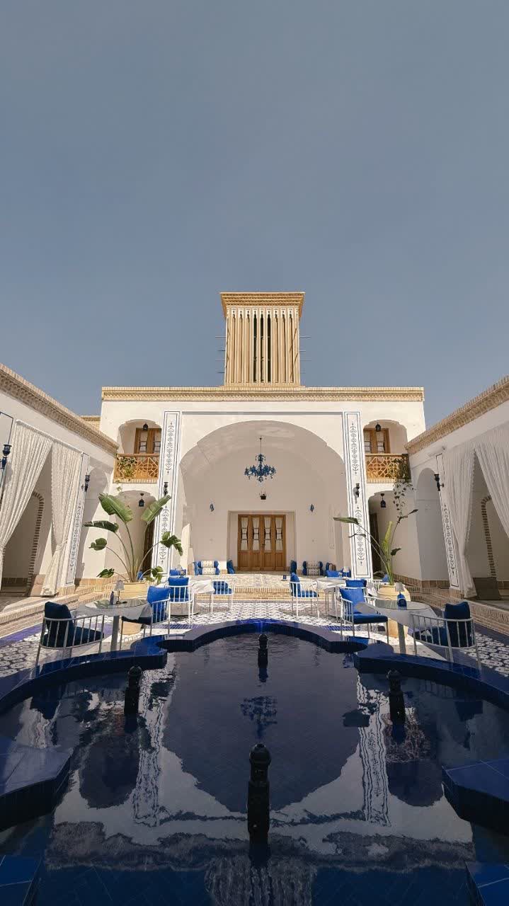 عمارت مهزاد