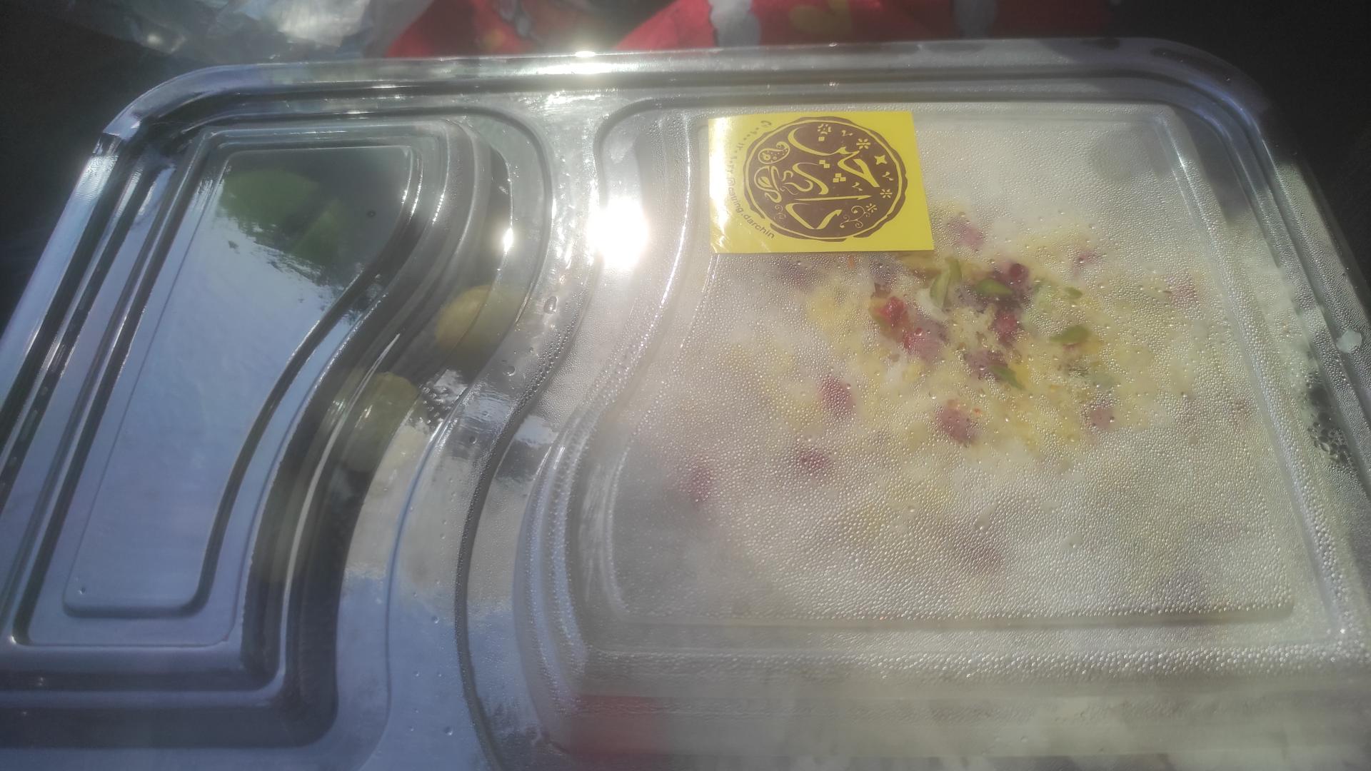 غذاخوری و بیرون بر نمونه شهر