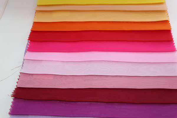 فروش انواع پارچه پرده ای در فروشگاه قماشین