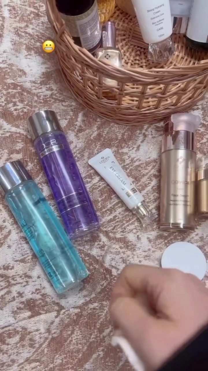 فروش لوازم ارایشی وبهداشتی وعطر لدورا