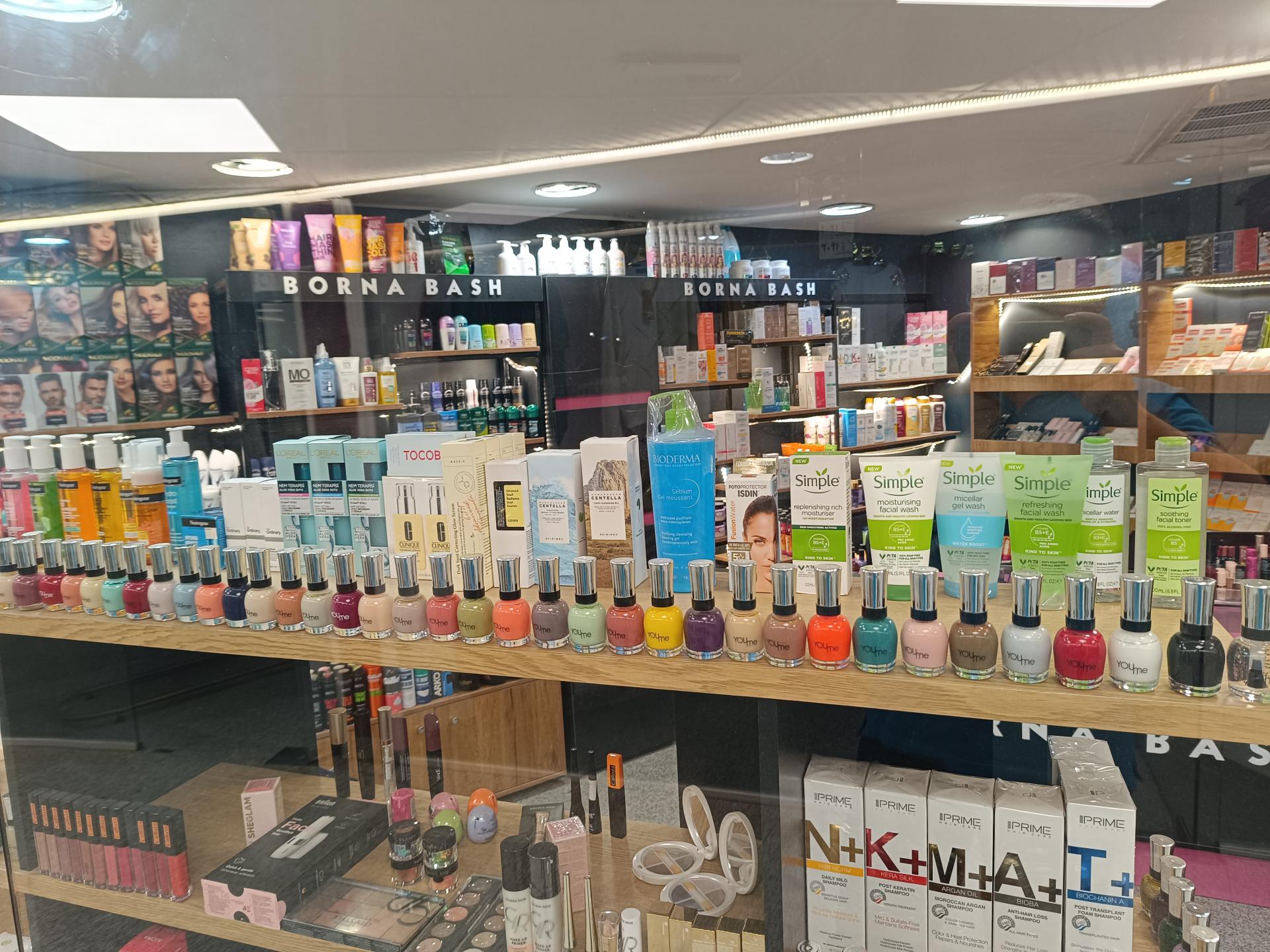 فروشگاه آرایشی و عطر حسام