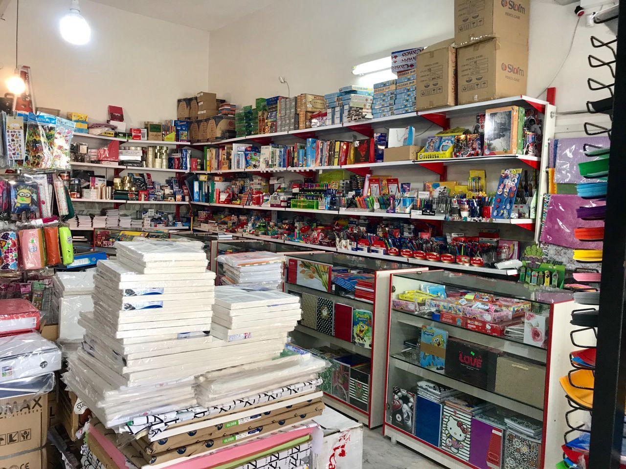 فروشگاه تحریر و هنری برگ