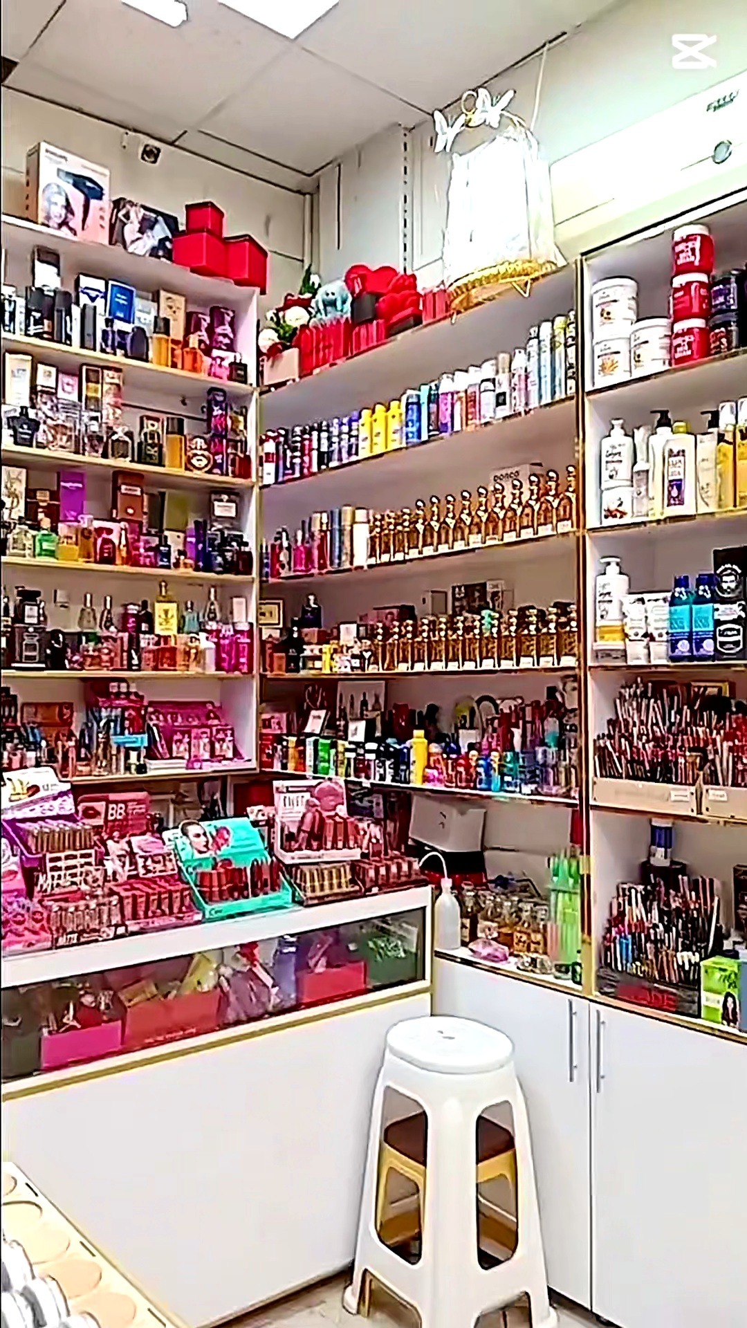 فروشگاه لوازم آرایشی تک ستاره مشهد