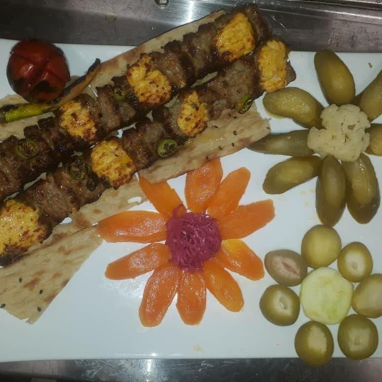 فست فود سارا