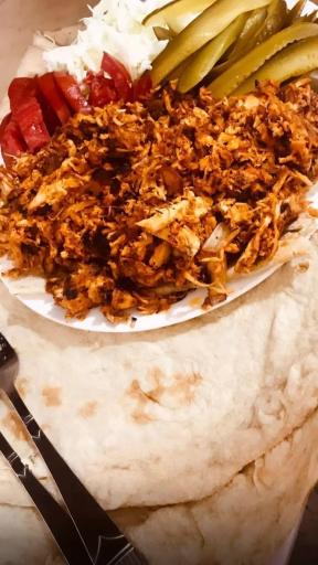 فست فود چرب وچیلی (شریفی )