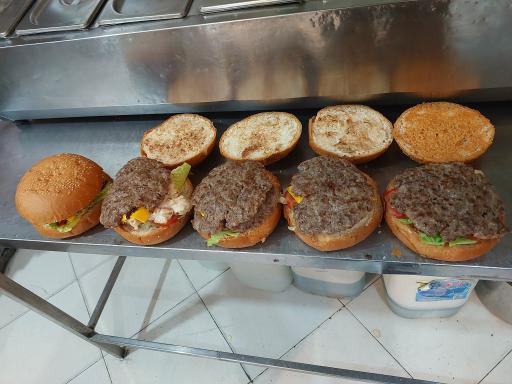 فست فود کارو