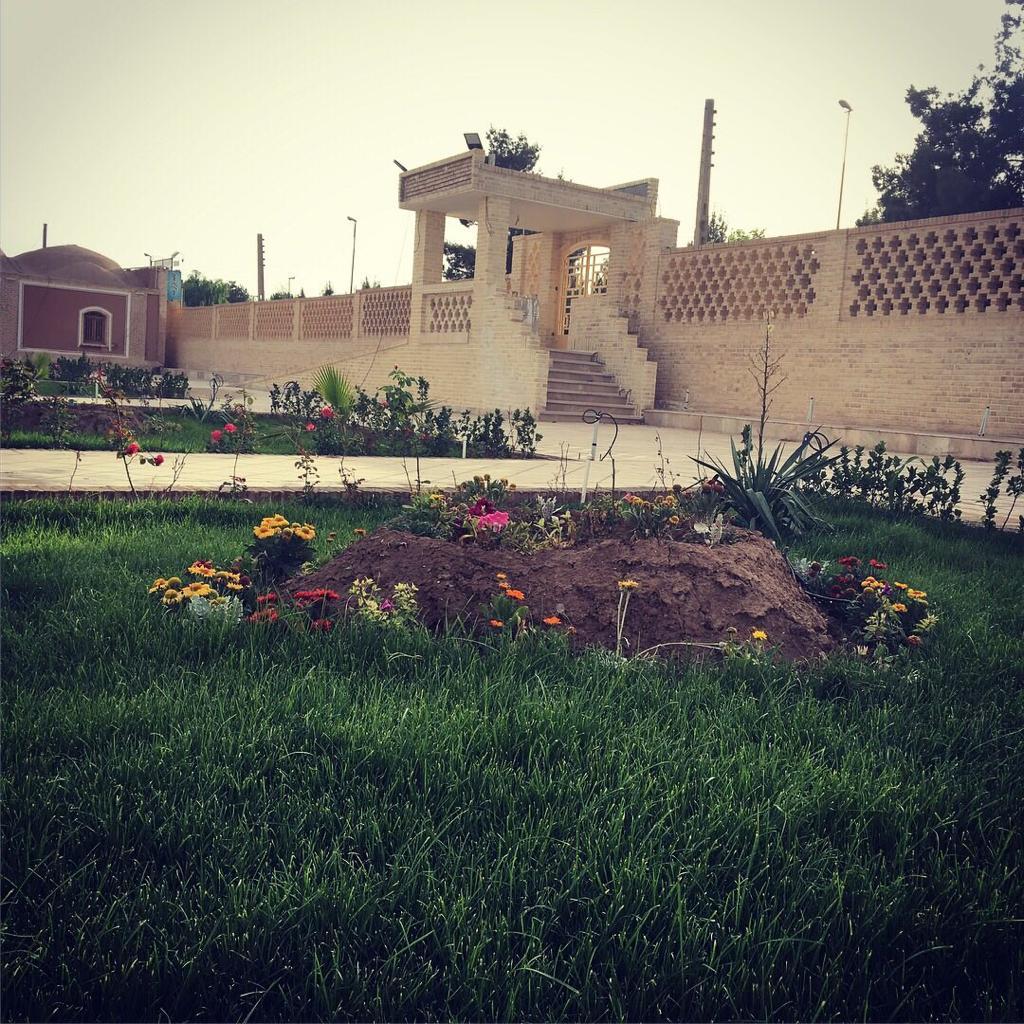 فودکورت کلوا (فست‌فود و غذای سنتی)