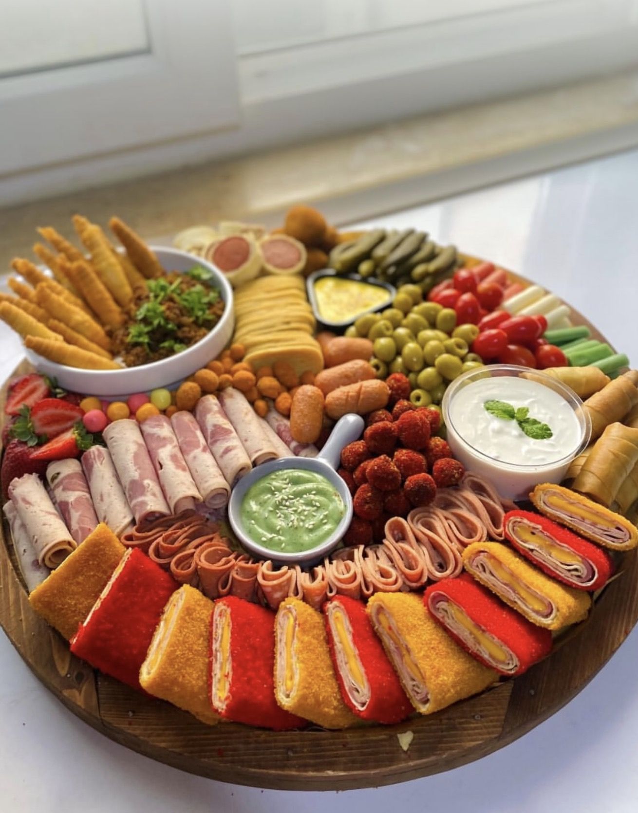 فینگرفود لیورا مشهد