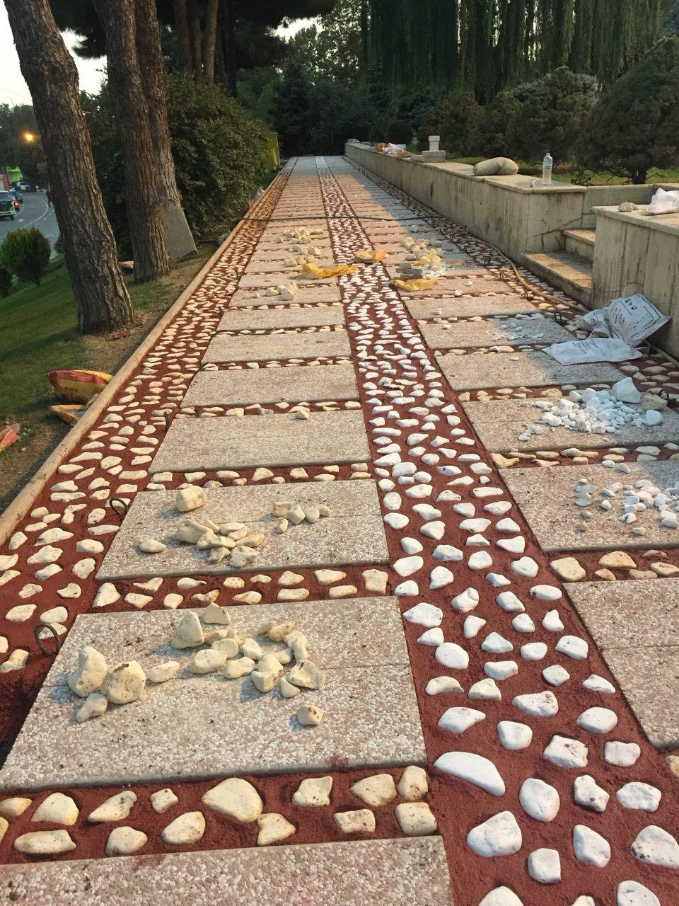 قلوه سنگ رودخانه ای
