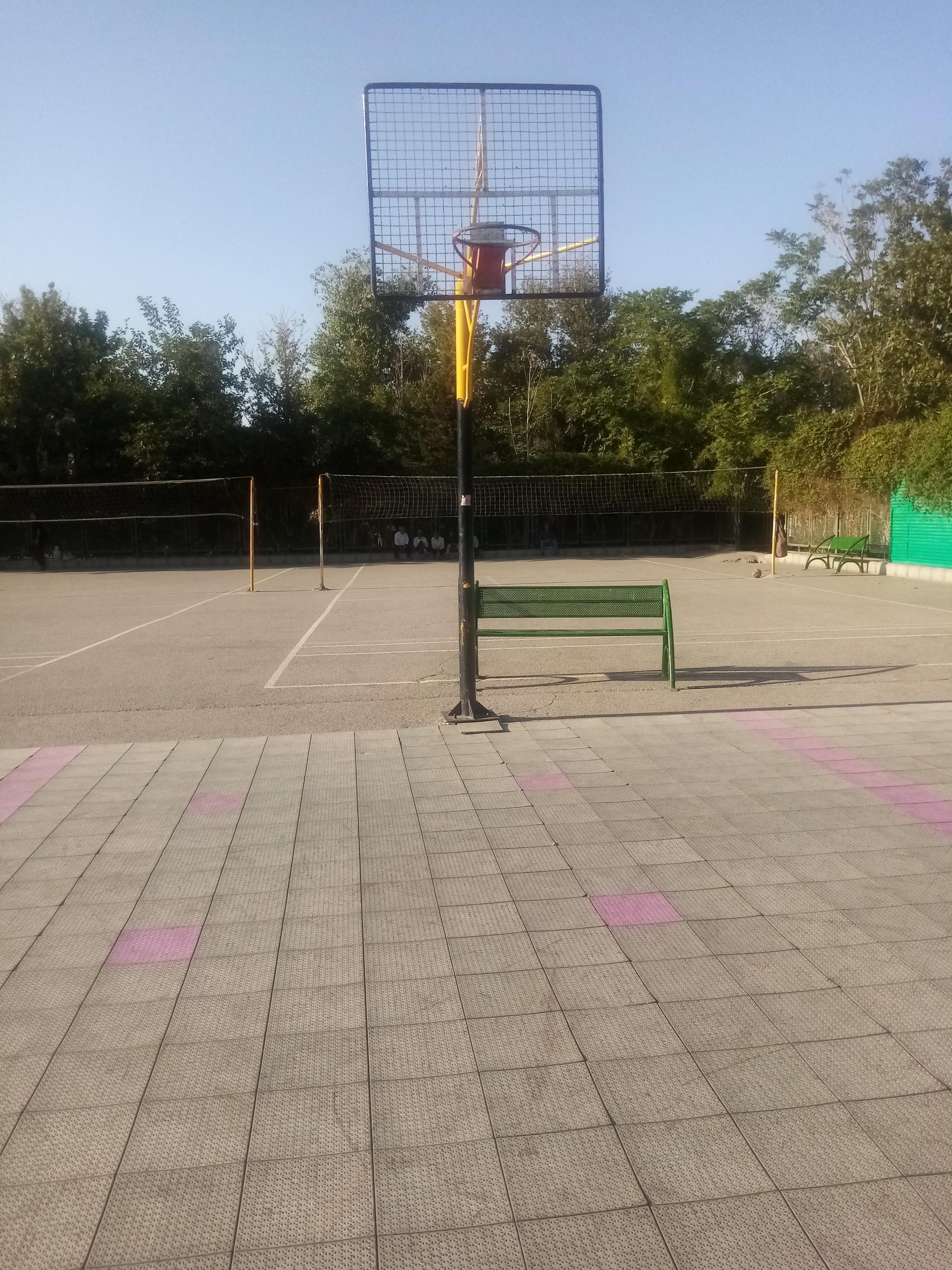 مجموعه ورزشی آوا