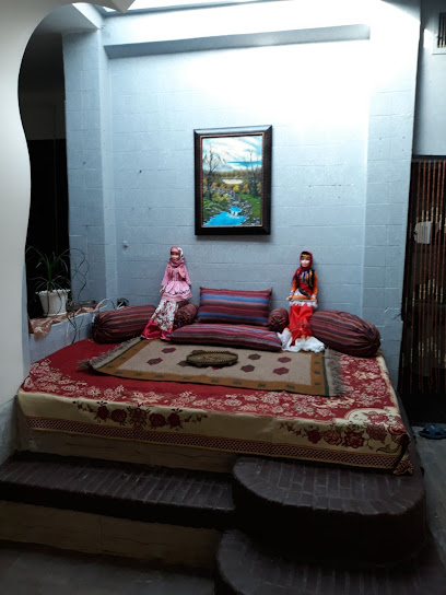 مجموعه گردشگری و صنایع دستی قنات