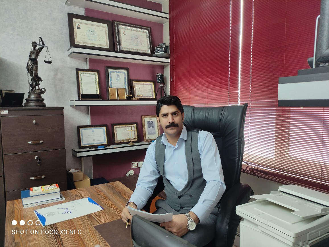 محسن حدیثی وکیل پایه یک دادگستری