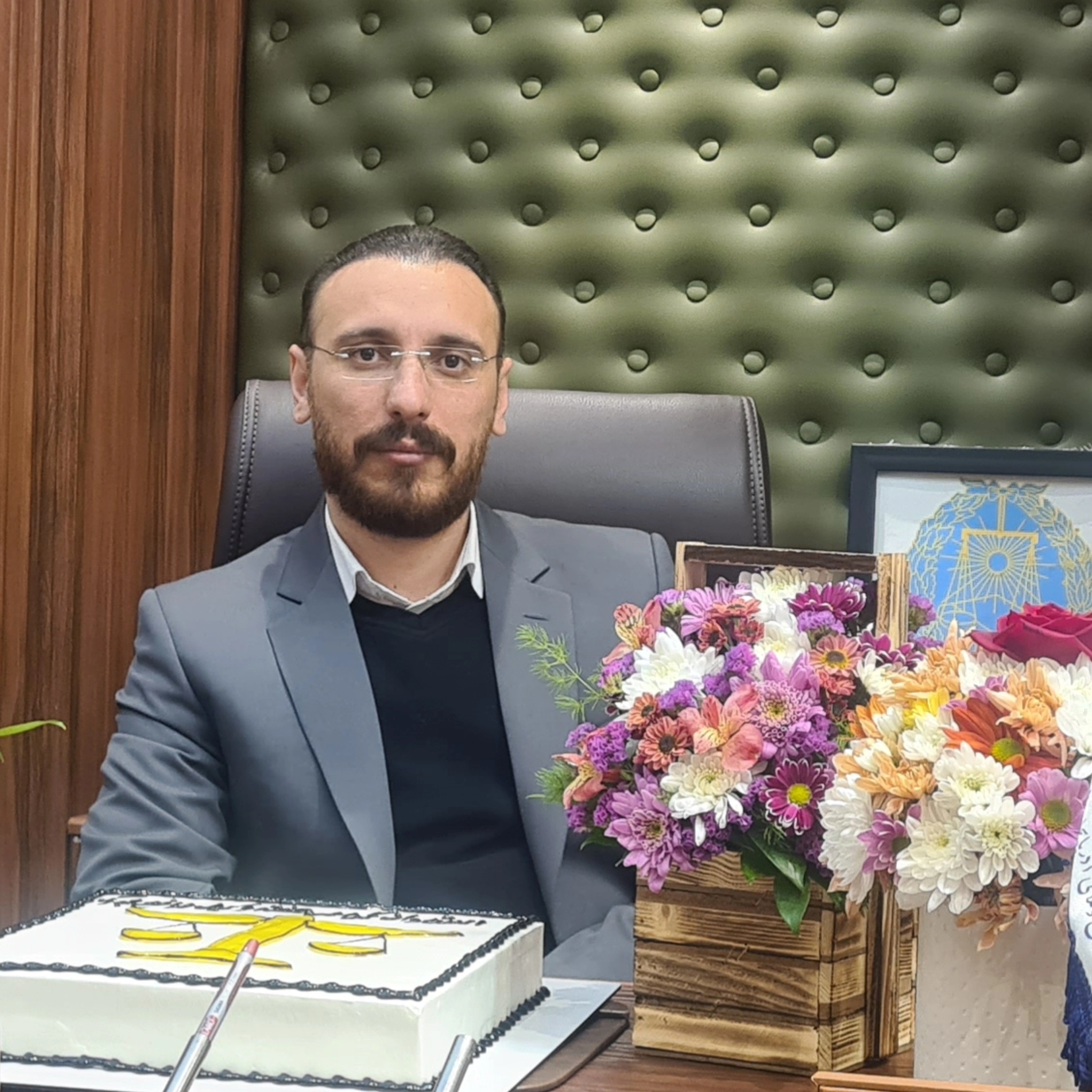 محمد باقر افشنگی مقدم وکیل پایه یک