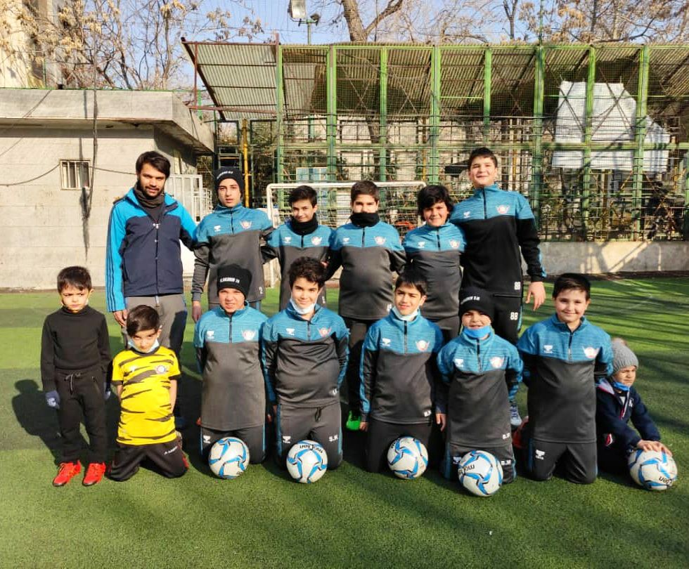 مدرسه فوتبال صالحین