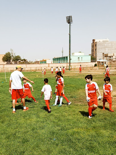 مدرسه فوتبال پرسپولیس زنجان