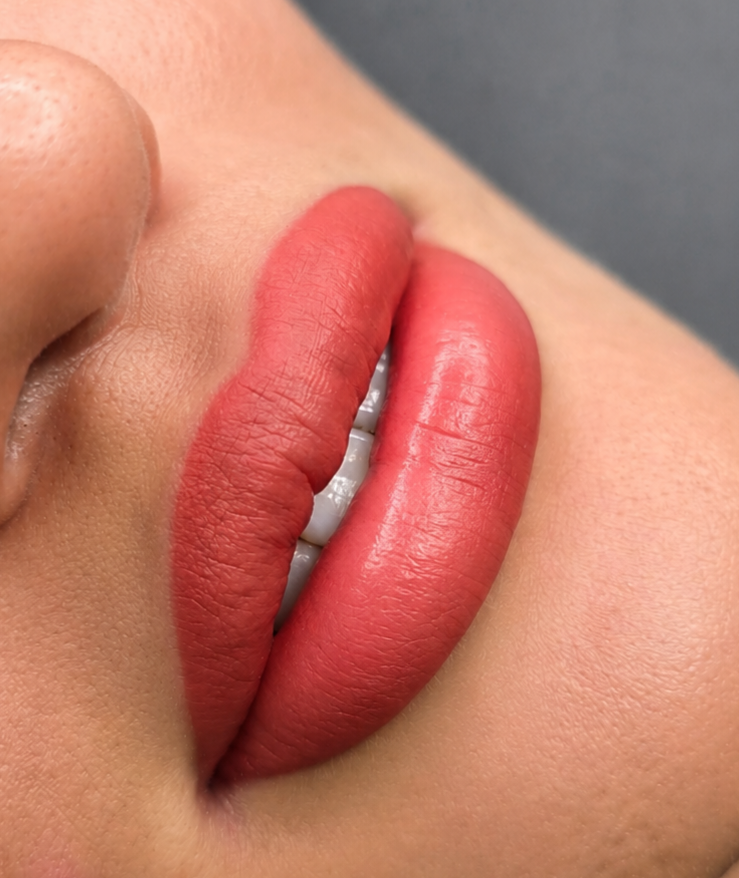 مرکز تخصصی شیدلب و رژلب دائم در مشهد