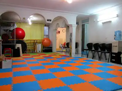 مرکز توانبخشی رشد