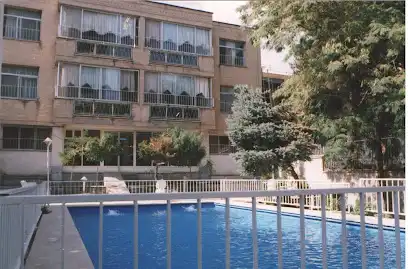 مرکز سالمندان مهرورزان