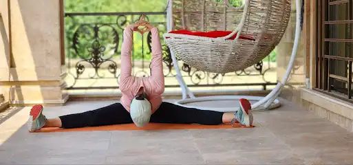 مرکز یوگا الهام پویامنش