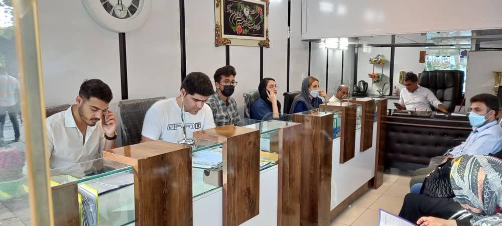 مشاور املاک بازوند