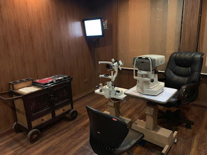 مطب چشم پزشکی دکتر روشنک نظری