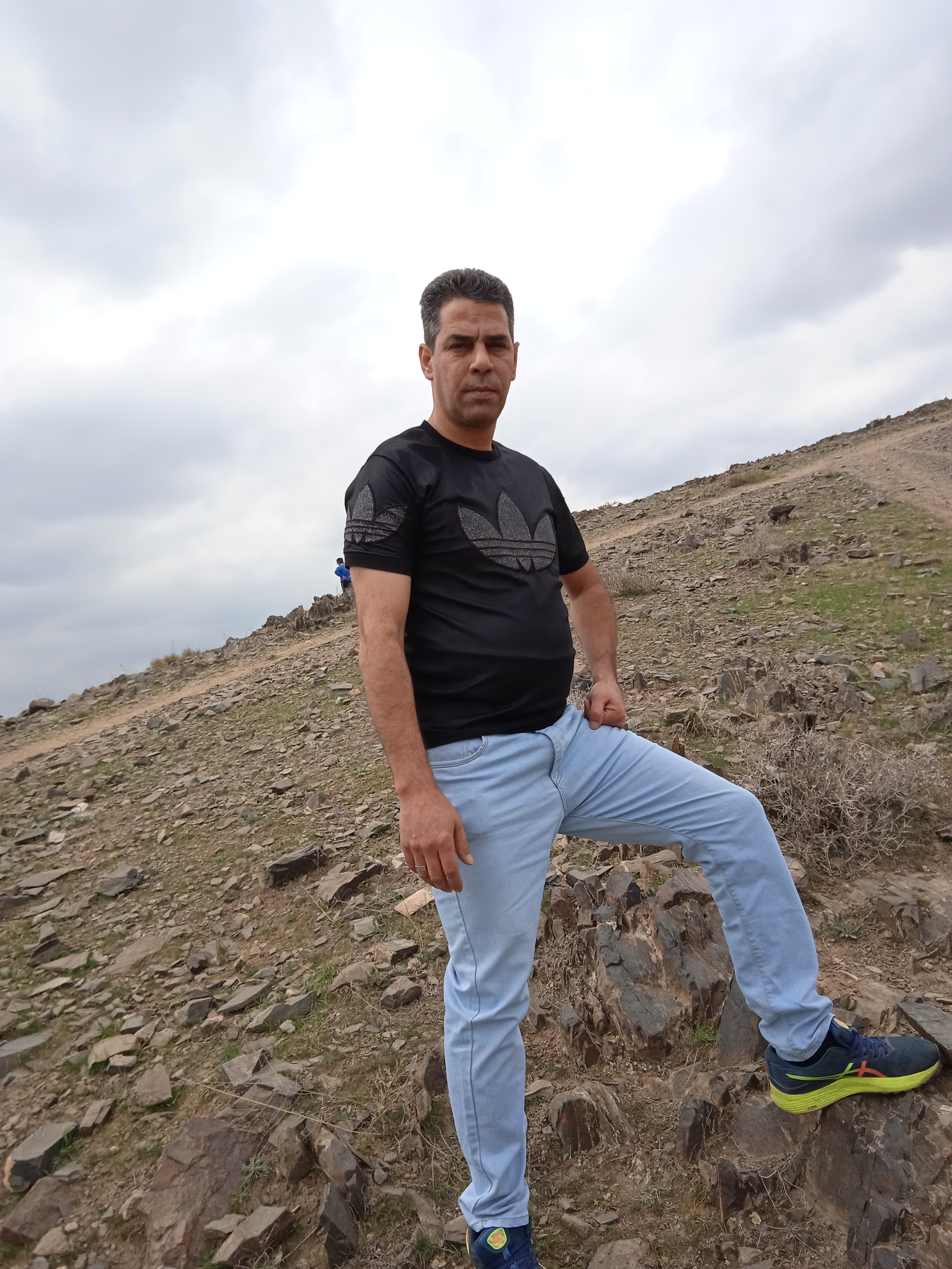نقاشی ساختمان جواد افروز