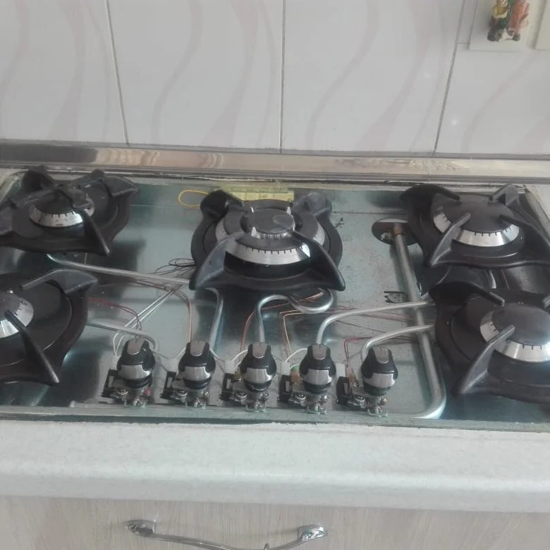 نمایندگی تعمیرات اجاق گاز و هود تعمیرکار تخصصی