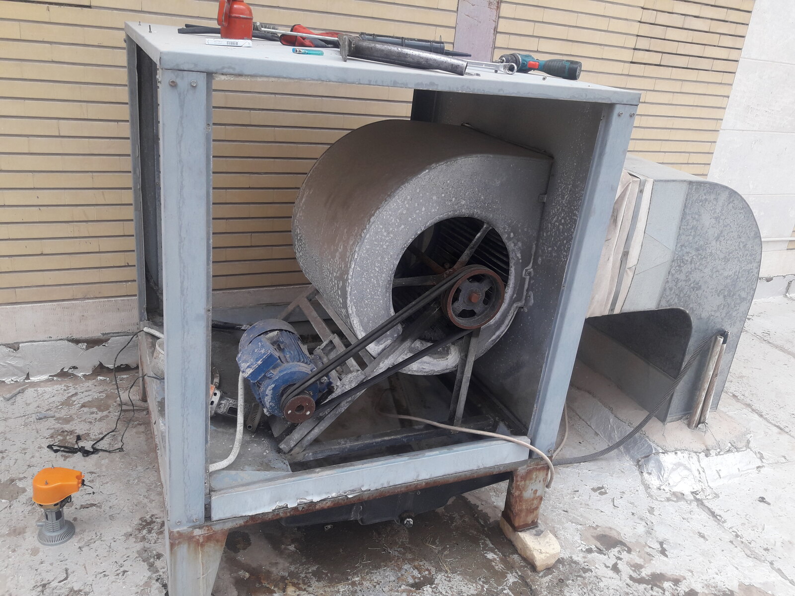 هادی ذاکری