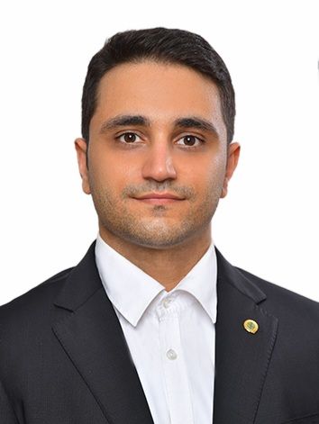 وکیل آرش آذربانی