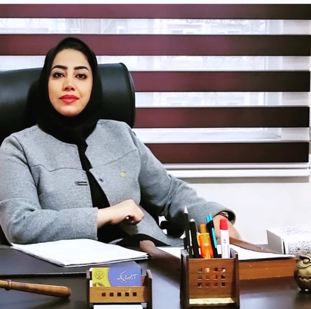 وکیل آزاده بی باک