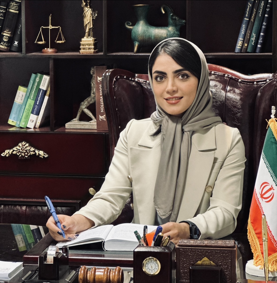 وکیل الهه مهدوی