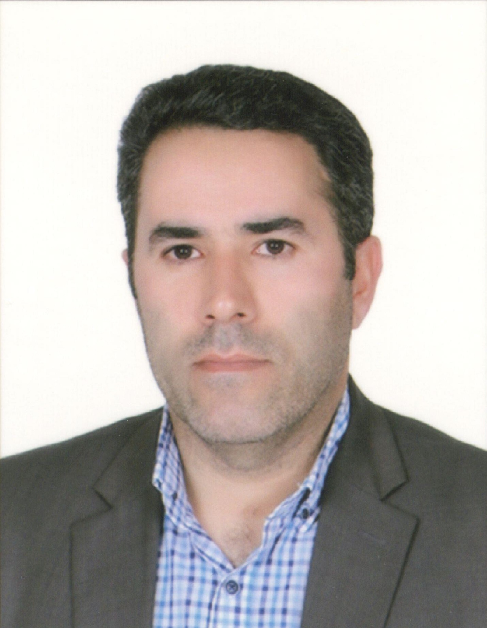 وکیل بهمن پیرزاده
