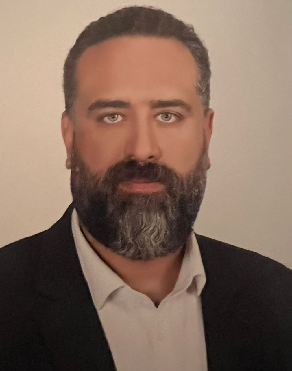 وکیل حامد خاکباز