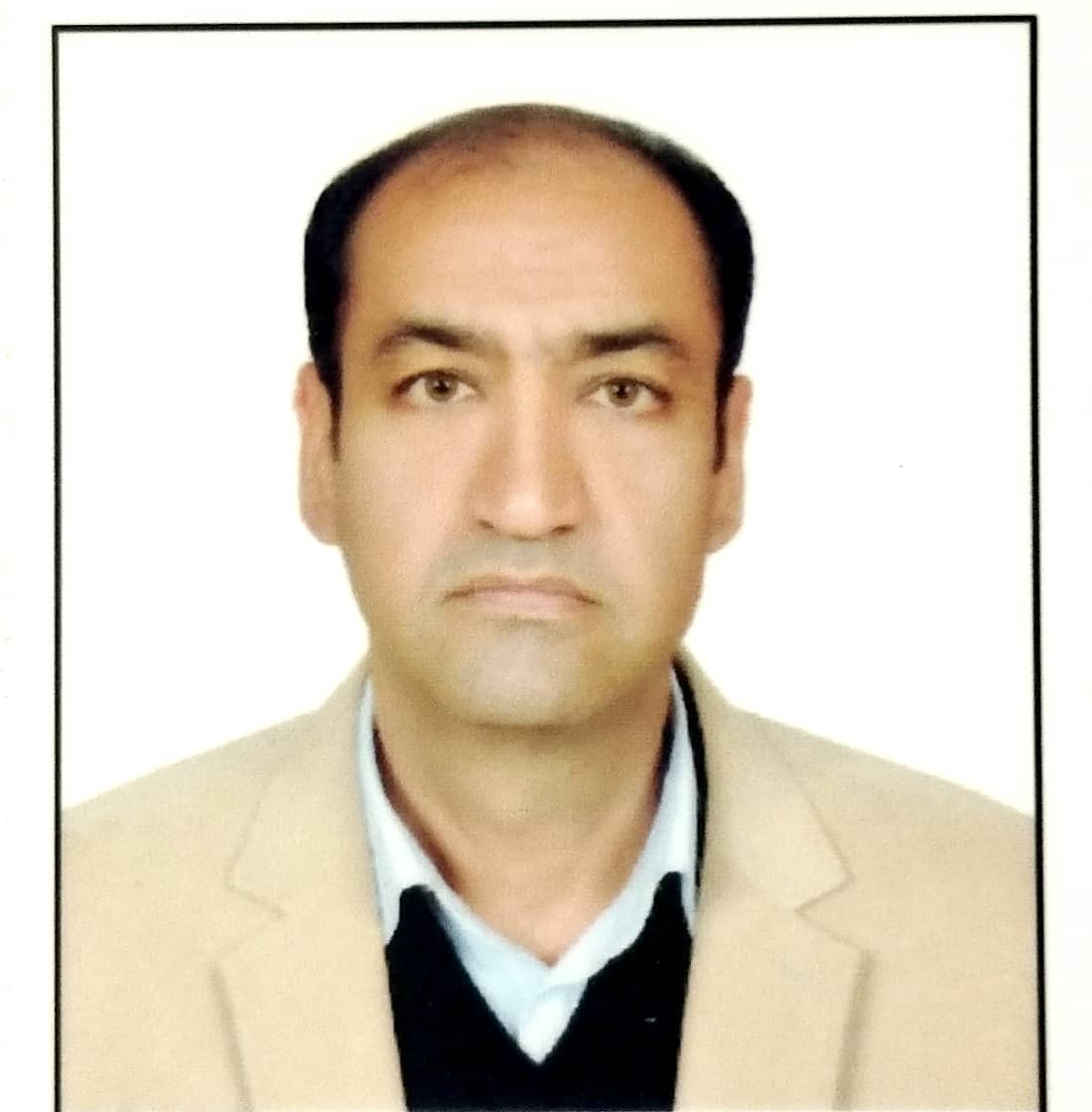 وکیل حسن‌ کریم‌آبادی