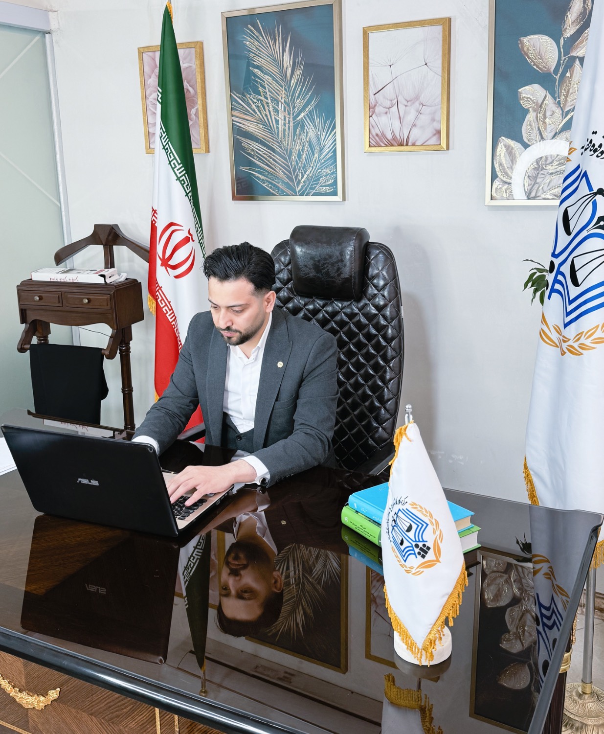 وکیل حسین تاجیک خاوه